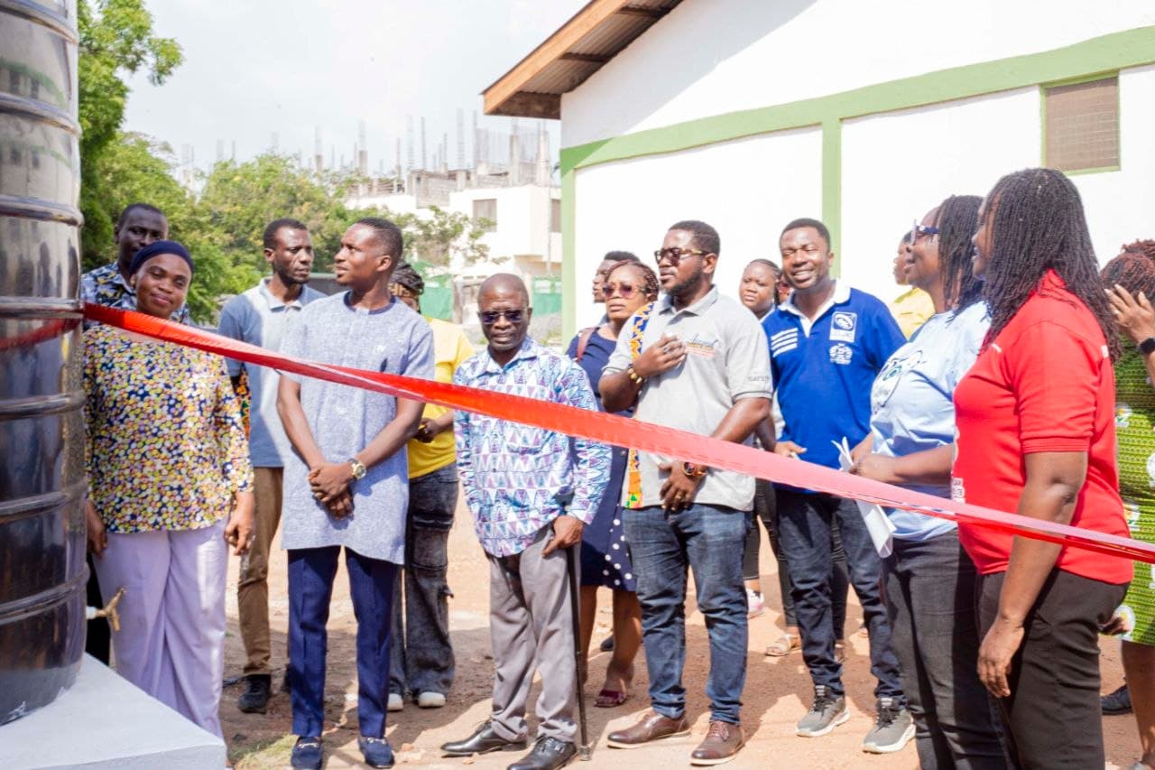 Accord Foundation team and hospital staff at the ribbon cutting ceremony